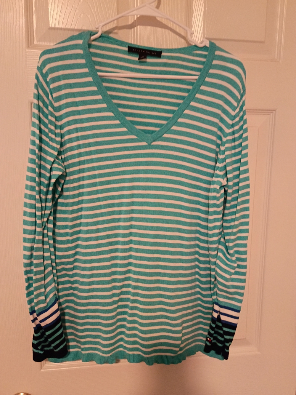 Nautica Aqua, White & Navy Striped V-Neck Log Slv Sweater XL